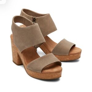 Tom’s cork Platform Sandal in Taupe